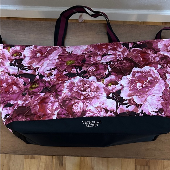 Victoria's Secret Handbags - Victoria’s Secret Pink and Black Floral Tote